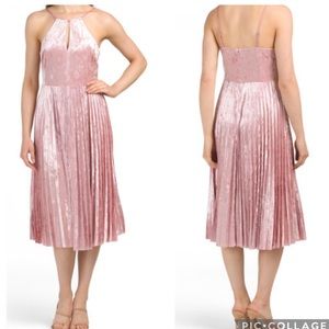 AVEC LES FILLES 138$ pleated velvet dress size 4 new with tag